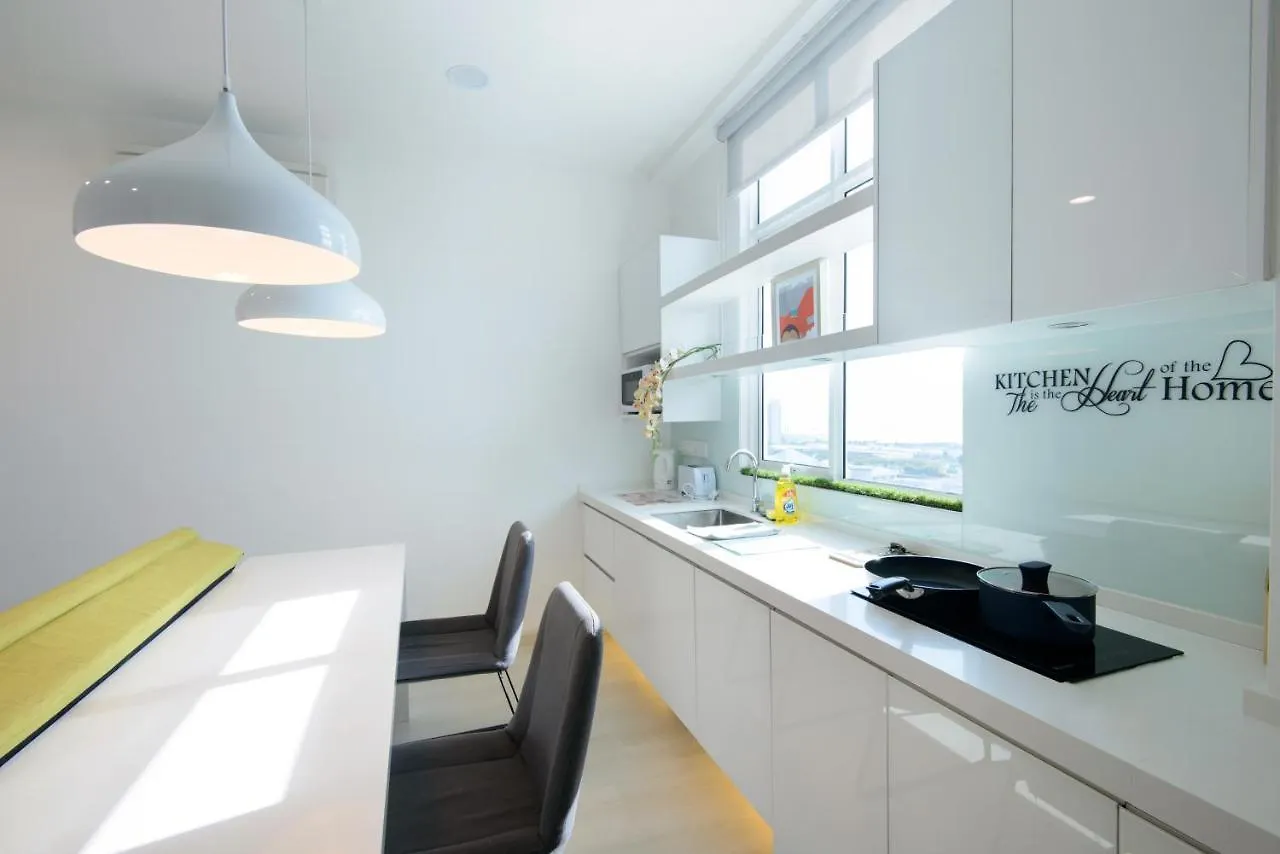 Straits Garden Suites By The Homestay Helper George Town 0*,
